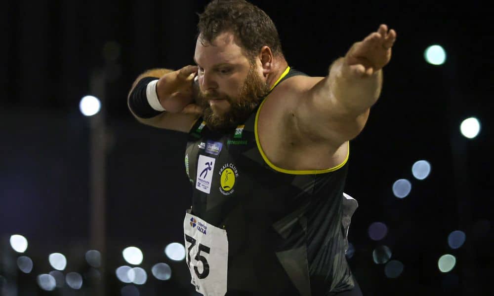 Darlan Romani em ação no Troféu Brasil