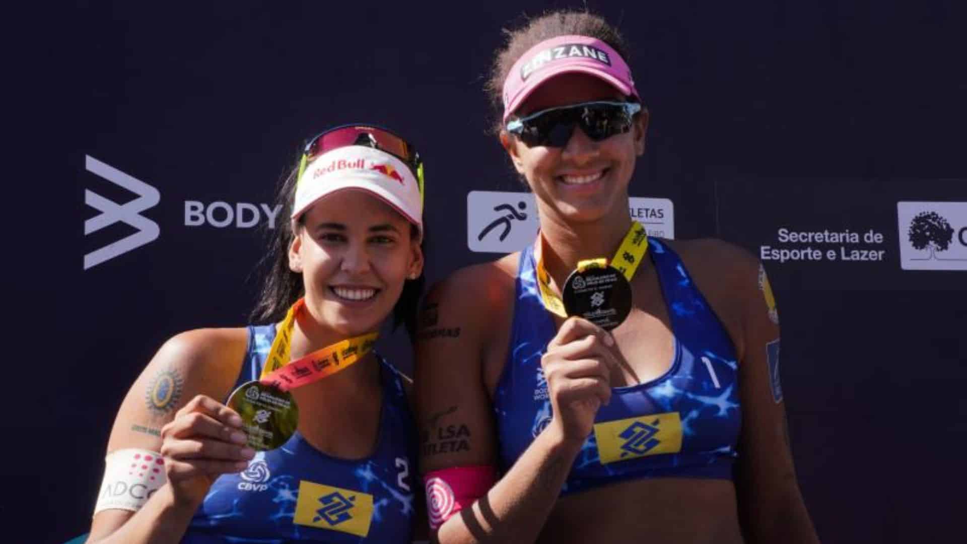 A dupla Duda/Ana Patrícia dominou o Circuito Brasileiro de vôlei de praia em 2023 e venceu todas as seis etapas até o momento (Créditos: Mauricio Val/FVImagem/CBV)