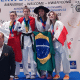 Maria Eduarda Stumpf no pódio de torneio de parataekwondo na França