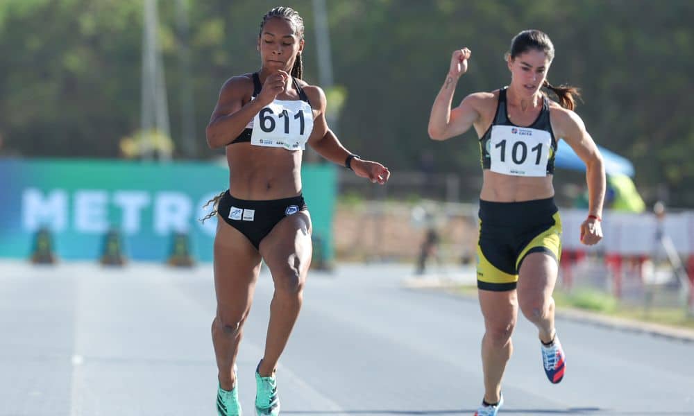 Lorraine Martins correndo no Troféu Brasil de atletismo