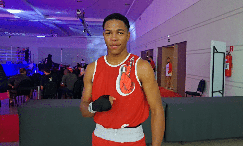 Thauan da Silva após luta do Brasileiro Juvenil de boxe