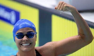 Mariana Gesteira celebra seu tempo na piscina do Mundial de natação paralímpica (Foto: Douglas Magno/CPB)