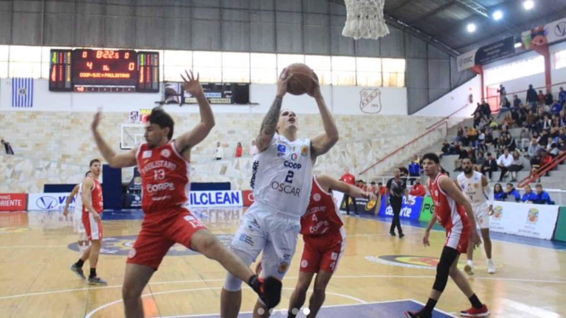 São José derrotou o Paulistano pelo Paulistão de Basquete masculino (Foto: Léo Lenzi/ Agência NTZ)