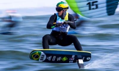 Brasileiro Bruno Lobo em ação no Mundial de vela (Divulgação/Sailing Energy)