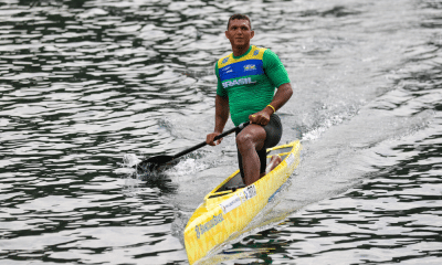 Isaquias Queiroz rema para mais uma final no Mundial de canoagem