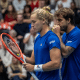 Felipe Meligeni e Rafael Matos conversam durante partida da Copa Davis de tênis
