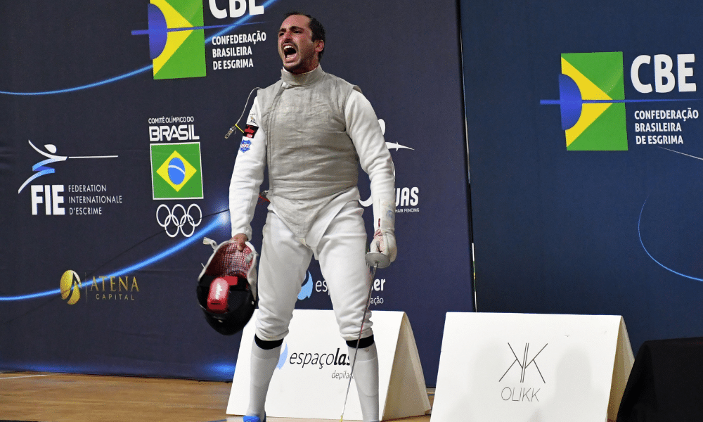 Guilherme Toldo vibra com vitória no Torneio Satélite de São Paulo