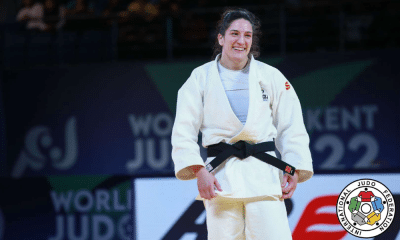 Mayra Aguiar sorri após ganhar luta. Ela levou o ouro no Campeonato Pan-Americano e da Oceania