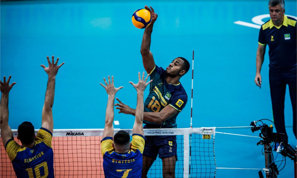 Partida entre Brasil e Ucrânia, válido pelo Pré-Olímpico de vôlei masculino (Divulgação/Volleyball World)