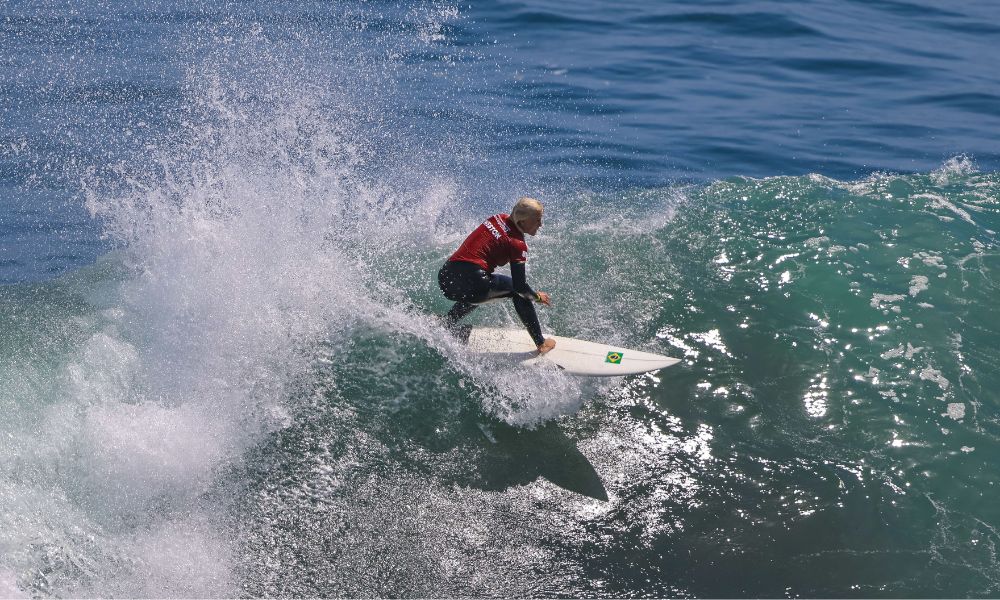 Brasileira Tatiana Weston-Webb competindo no Pan de Santiago (William Lucas/COB) medalha de ouro pan campeã surfe