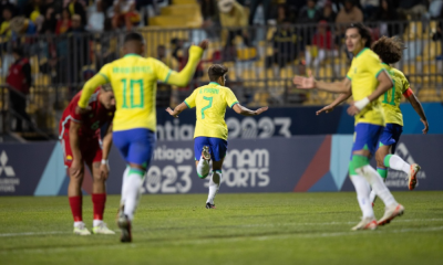 Gabriel Pirani após marcar gol em Brasil x Colômbia nos Jogos Pan-Americanos de Santiago-2023