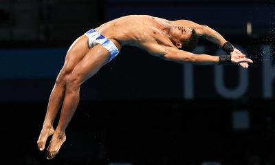 Na imagem, Isaac Souza durante o movimento de seu salto.