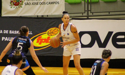 Patty Ribeiro em partida São José x Bax Catanduva pelo Campeonato Paulista de Basquete feminino