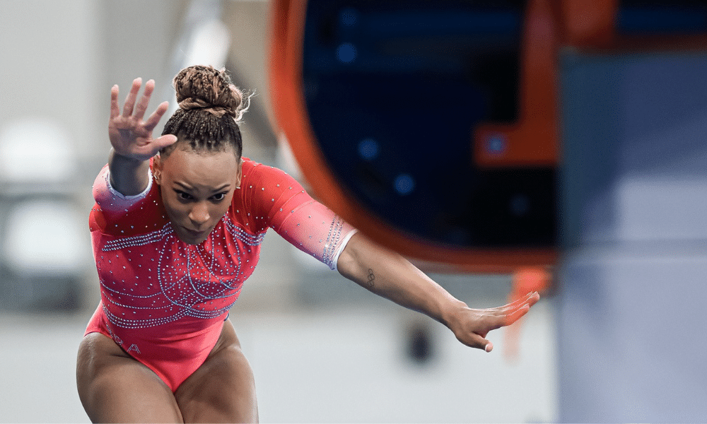 Rebeca Andrade compete no salto nos Jogos Pan-Americanos Santiago-2023. Ela vai tentar o ouro nos Jogos Olímpicos Paris-2024