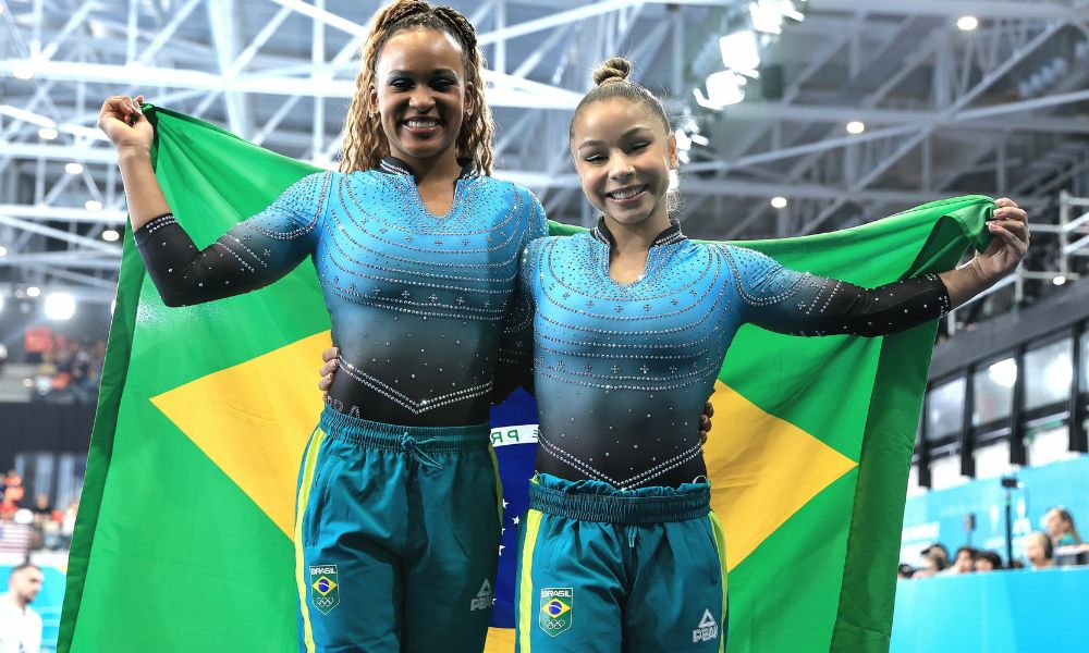 Rebeca Andrade e Flávia Saraiva fazem dobradinha na trave nos jogos Pan-Americanos de Santiago-2023