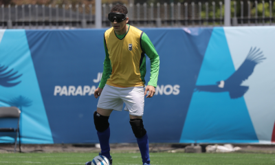 Cássio domina bola para o Brasil na disputa do futebol de cegos nos Jogos Parapan-Americanos de Santiago-2023