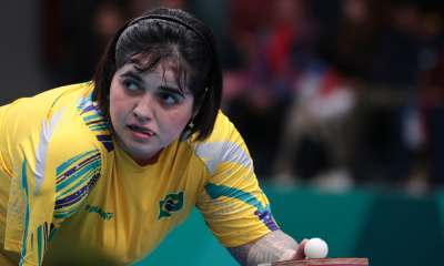 Bruna Alexandre, atleta paralímpico, disputando Jogos Pan-Americanos de Santiago-2023 no tênis de mesa