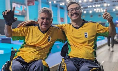 Brasileiros Guilherme Marcião e Iranildo Espíndola, uma das duplas medalhista de ouro no tênis de mesa em Santiago (Gabriel Mayr/CBTM)