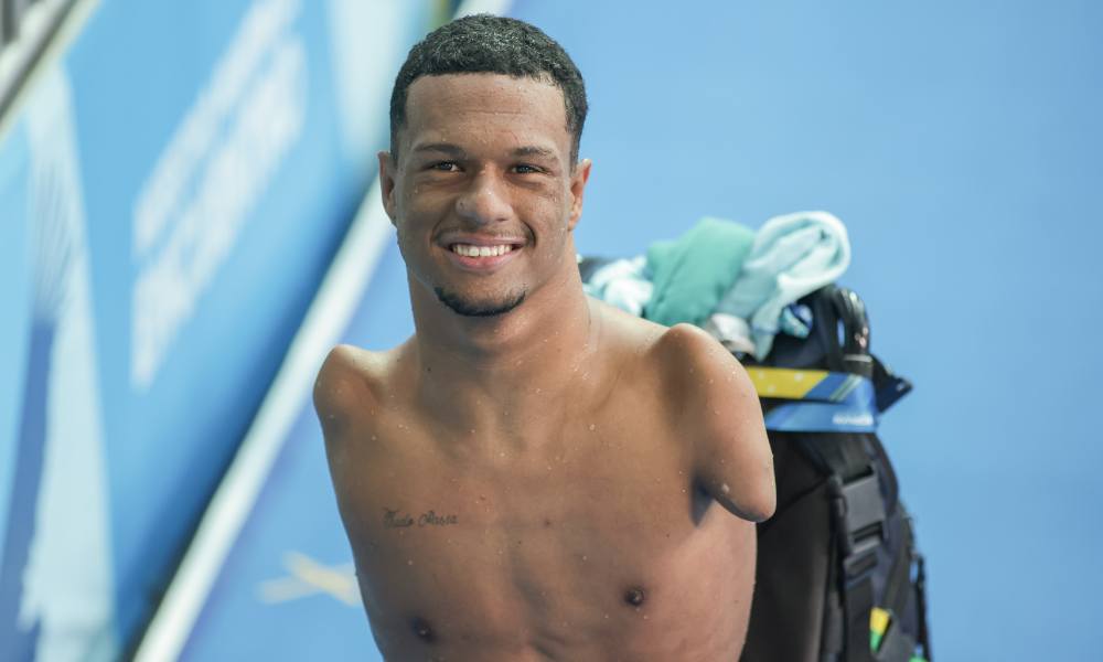 Gabriel Araújo na natação do Parapan