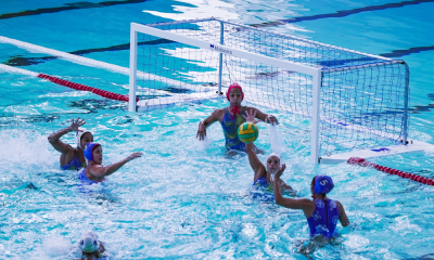 Brasil em ação contra os Estados Unidos no polo aquático feminino dos Jogos Pan-Americanos de Santiago-2023