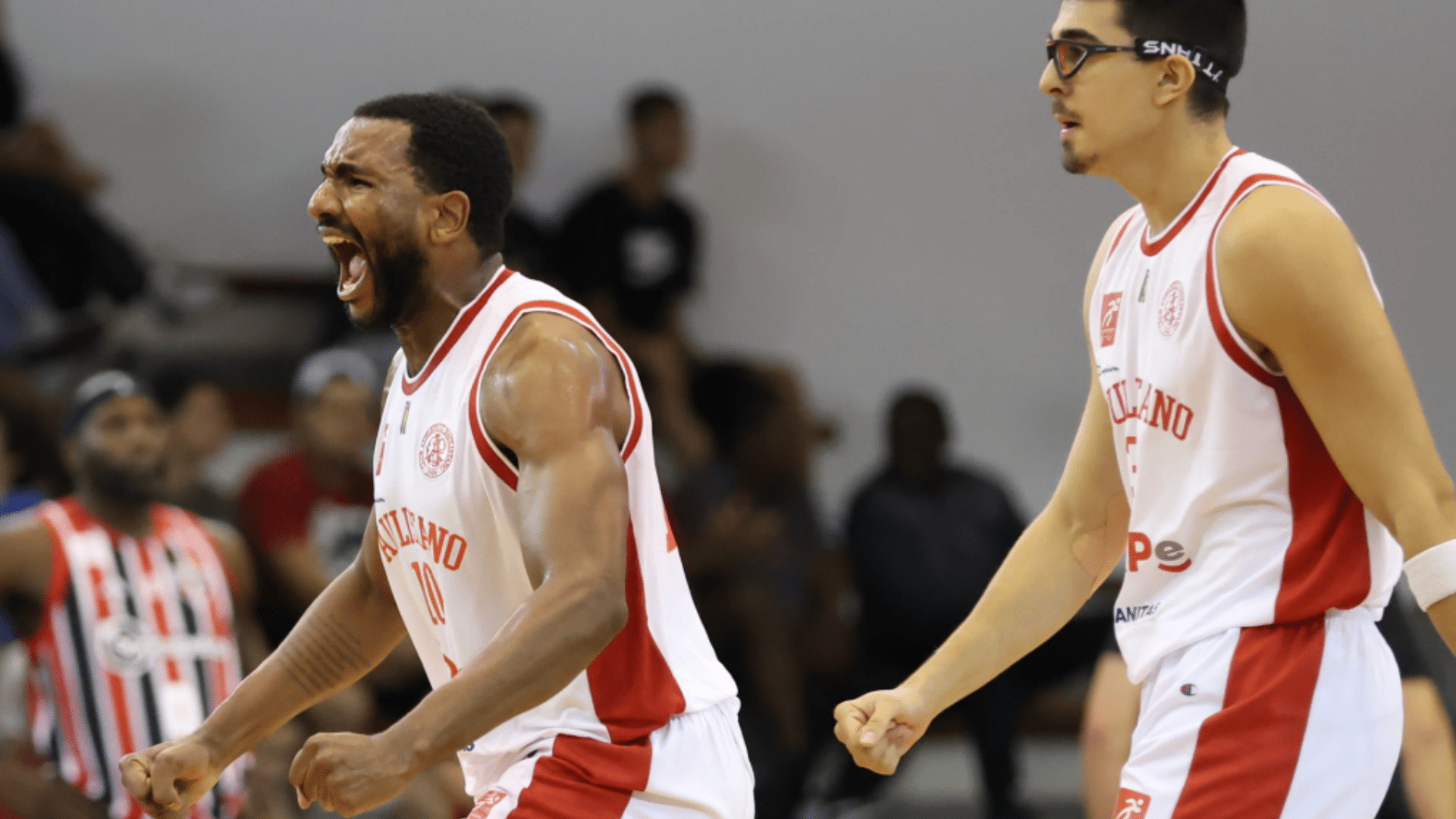 Paulistano comemora vitória contra o Fortaleza pela NBB. (Foto: Divulgação/NBB)