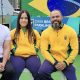 Foto dos atletas Mariana D’Andrea e Claudiney Batista, ao lado do presidente do CPB Mizael Conrado após anúncio.