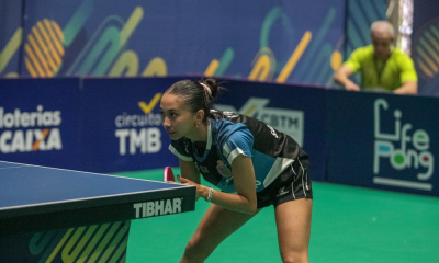 Giulia Takahashi em ação no Campeonato Brasileiro de tênis de mesa
