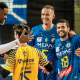 Araguari comemora ponto contra Apan Blumenau na Superliga Masculina de vôlei