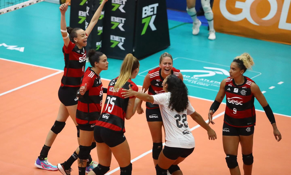 Jogadoras do Sesc Flamengo comemoram ponto contra o Osasco na Superliga Feminina tabela copa brasil de vôlei feminino