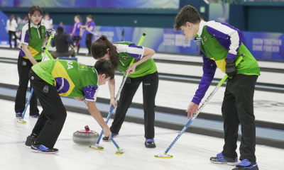 Atletas do curling do Brasil em ação nos Jogos Olímpicos de Inverno da Juventude de Gangwon-2024