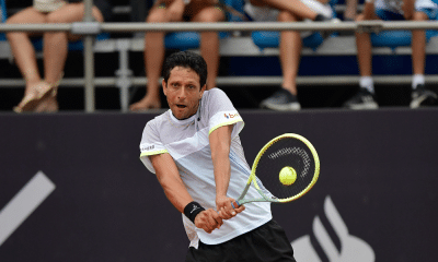 Marcelo Melo em ação durante disputa do Australian Open; ele e Ingrid Martins perderam com suas respectivas duplas ATP 250 de Buenos Aires