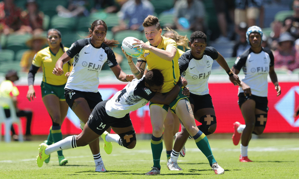 Raquel Kochhann representando as Yaras no Circuito Mundial de rúgbi sevens em Perth