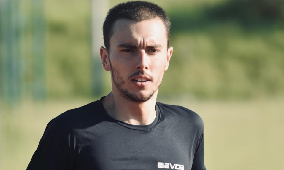 Na imagem, Kauê Willy treinando corrida.
