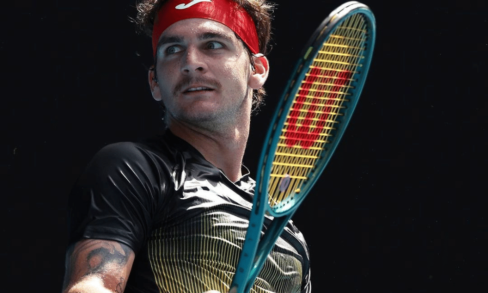 Thiago Wild com a raquete na mão no ATP 250 de Córdoba