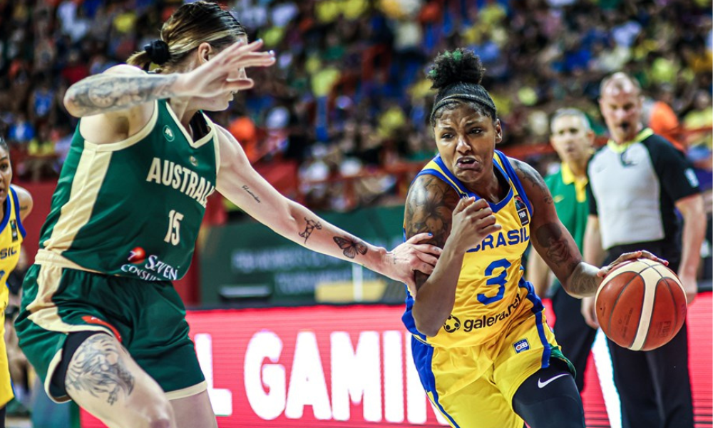 Jogadora do Brasil em jogo do Pré-Olímpico de basquete feminino. Seleção joga contra a Alemanha no domingo