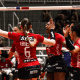Jogadoras do Sesi Bauru comemoram vitória sobre o Olympic no Sul-Americano