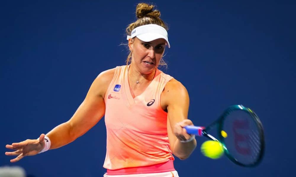 Bia Haddad em uma partida do WTA 1000 de Miami (Foto: Jimmie48)