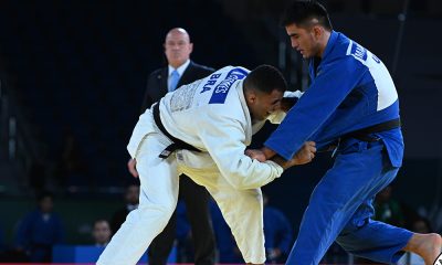 Na imagem, Marcelo Gomes em combate contra lutador do Uzbequistão.