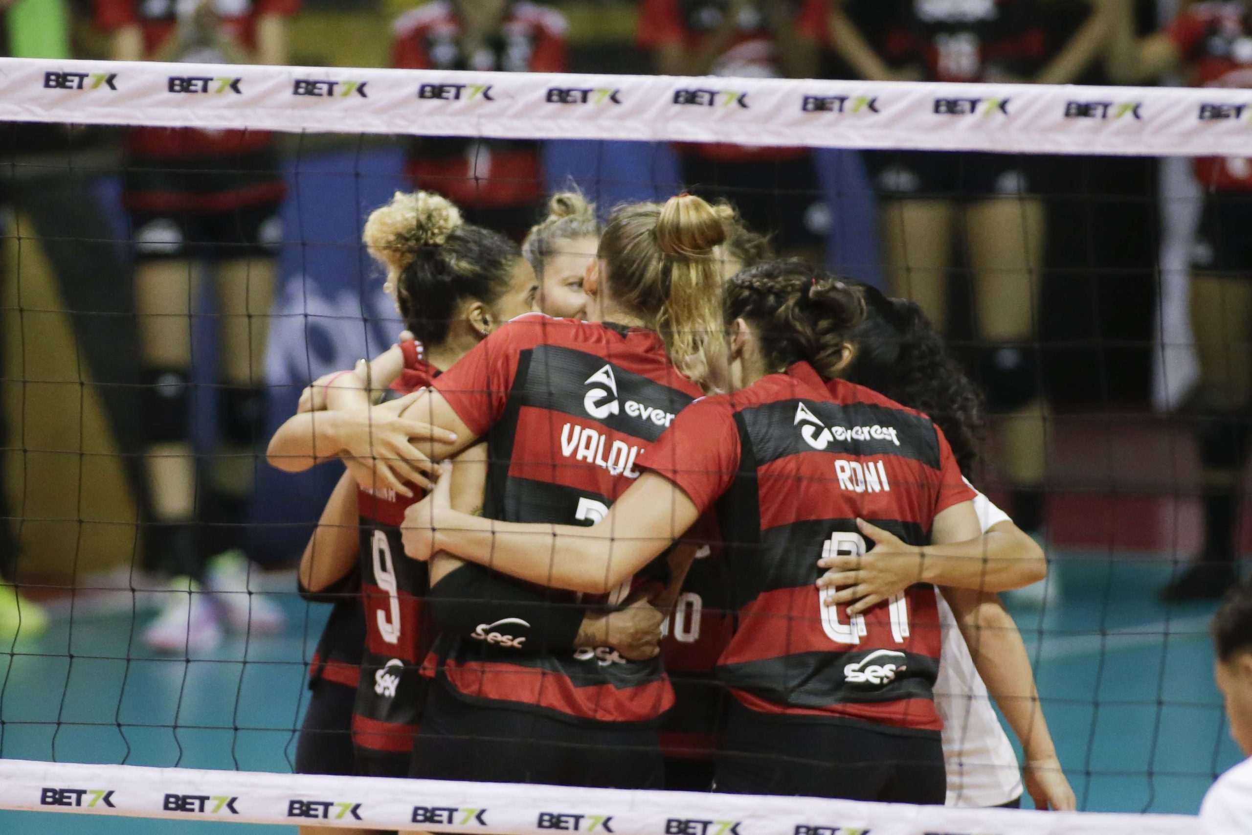 Sesc Flamengo venceu o Barueri pela Superliga por 3 sets a 0
