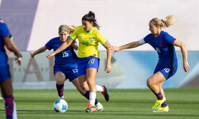 Duda Sampaio representando o Brasil contra os Estados Unidos na SheBelieves Cup de futebol feminino ao vivo