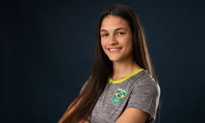 Maria Clara Pacheco sorri para foto durante os Jogos Pan-Americanos de Santiago-2023