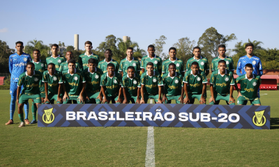 Equipe do Palmeiras posando antes da partida do Brasileiro Sub-20 (Foto: Miguel Schincariol/São Paulo)