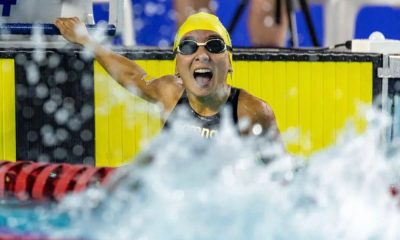 A nadadora Mayara Petzold comemora resultado no Open Internacional de natação paralímpica (Foto: Alessandra Cabral/CPB)