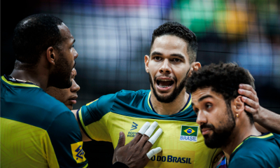 Judson, Cachopa e Leal se abraçam em partida do Brasil contra a Sérvia na VNL