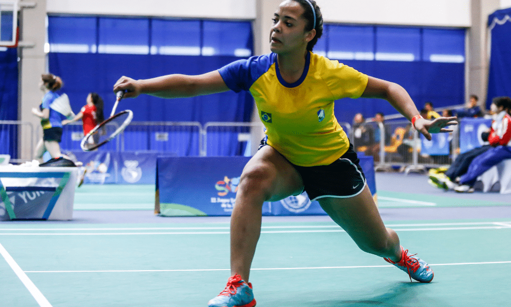 Tamires Santos, dupla de Matheus Voig no Challenge do México, durante competição de badminton