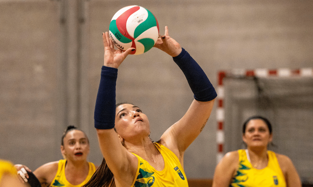 Seleção brasileira de vôlei sentado feminino durante treino antes dos Jogos Paralímpicos de Paris-2024