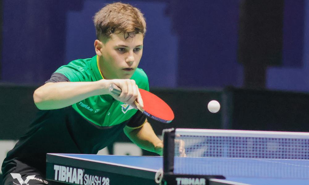 Lucas Romanski no WTT Youth Contender de livigno mundial júnior de tênis de mesa