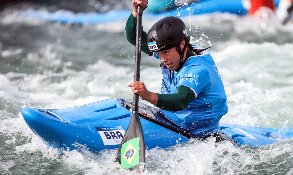 Jogos Olímpicos Paris 2024 - Canoagem Slalom - Ana Sátila nas oitavas de final do Caiaque Cross mundial de canoagem slalom Charles Corrêa semifinais