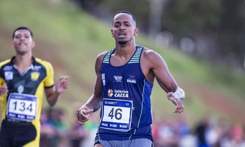 Vinícius Galeno comemora a marca de 45.75 nos 400 m no Brasileiro Sub-23 (foto- Gustavo Alves:CBAt)