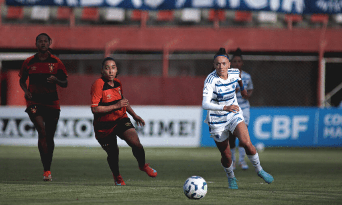 Jogadoras do Cruzeiro e do Sport pelo Brasileirão Feminino